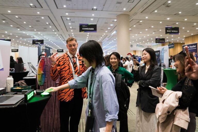 Disrupt-2025-exhibitor