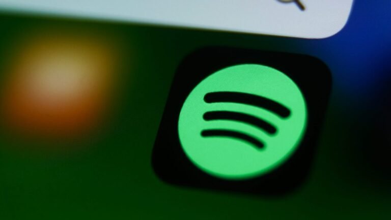 spotify-app-GettyImages-1689920063-e1702479483636
