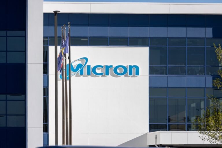 micron-HQ-GettyImages-2147904174