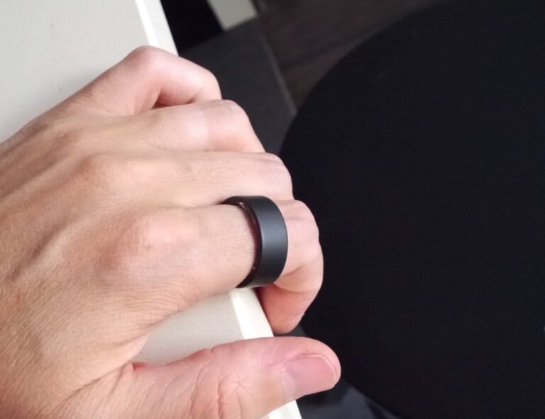 uh-ring-air-hand