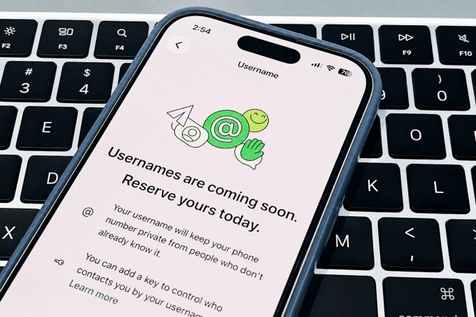 WhatsApp username reservation rollout